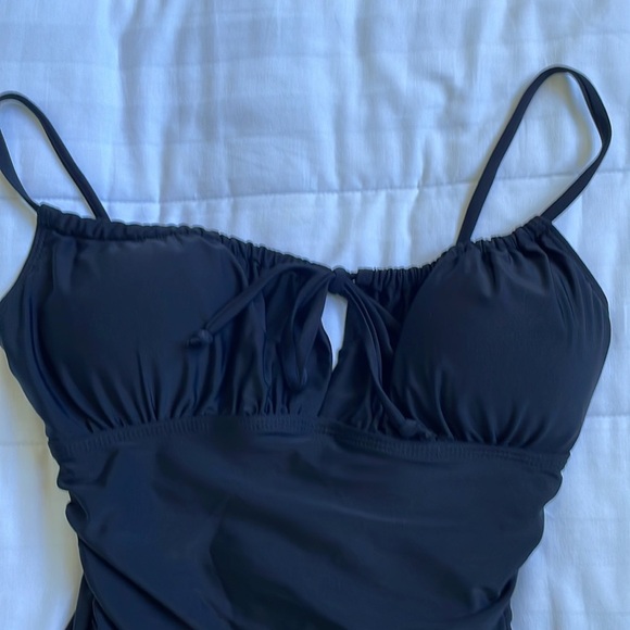 2/$10 NWOT One Piece Women's Tie front Bathing Suit Size Small - Picture 4 of 9